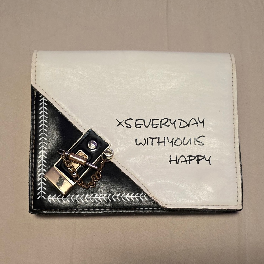 Black & White Women’s Envelope Clutch